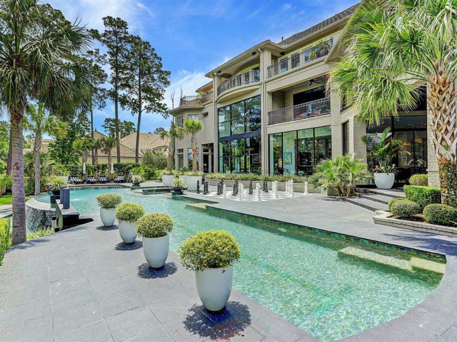 Lắp đặt biệt thự